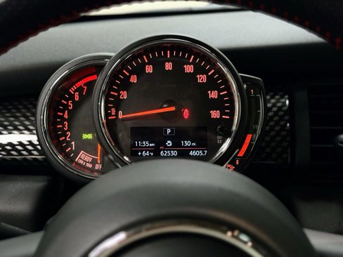 Used 2019 MINI Cooper S image 19