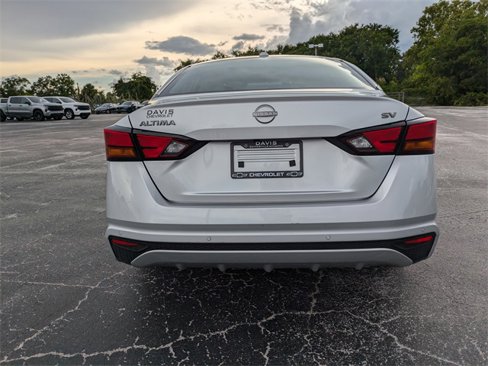 Used 2023 Nissan Altima 2.5 SV image 6