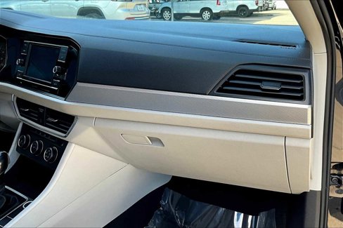 Used 2019 Volkswagen Jetta S w/ Driver Assistance Package image 18