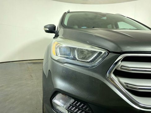 Used 2017 Ford Escape Titanium image 29