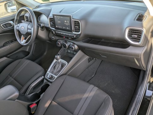 Used 2024 Hyundai Venue SEL image 10