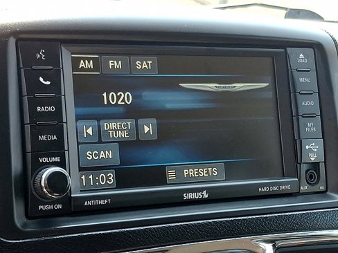 Used 2016 Chrysler Town & Country Touring image 21