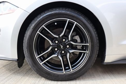 Used 2019 Ford Mustang Premium image 24