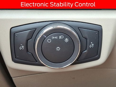 Certified 2019 Ford Fusion SE image 26