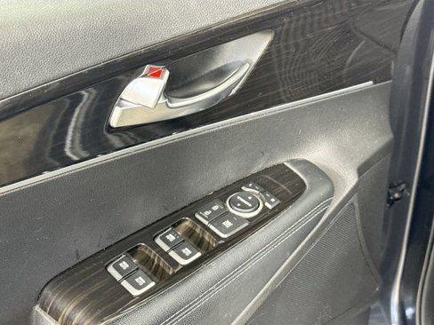 Used 2019 Kia Sorento LX image 20