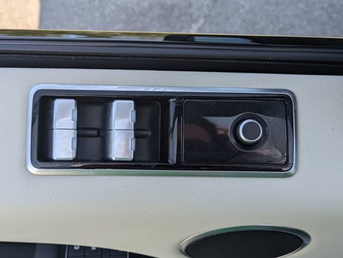 Used 2019 Land Rover Range Rover Sport HSE image 21
