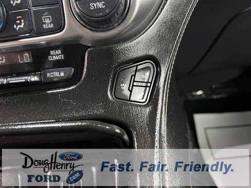 Used 2015 Chevrolet Suburban LTZ image 52