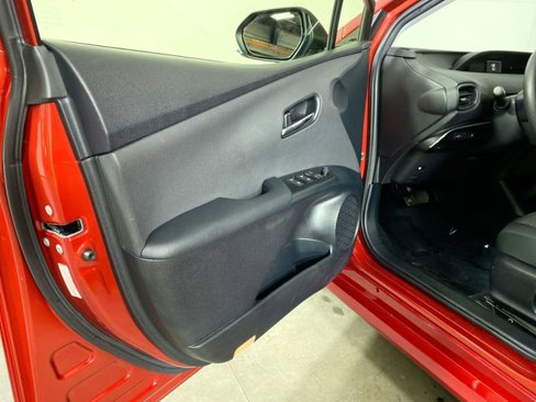 Used 2016 Toyota Prius Two image 20