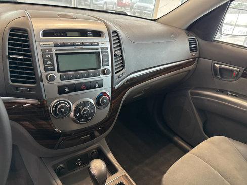 Used 2012 Hyundai Santa Fe SE image 17