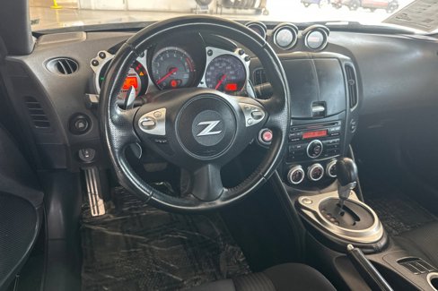 Used 2010 Nissan 370Z Touring w/ Aerodynamics Pkg image 13