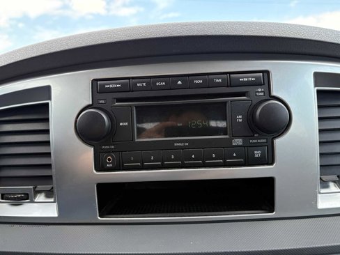Used 2009 Dodge Ram 2500 Truck SLT image 27