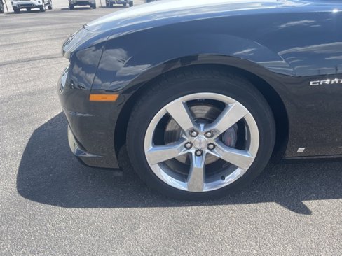 Used 2010 Chevrolet Camaro SS w/ White Stripe Package image 10