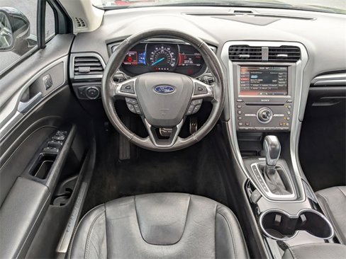 Used 2016 Ford Fusion Titanium image 29
