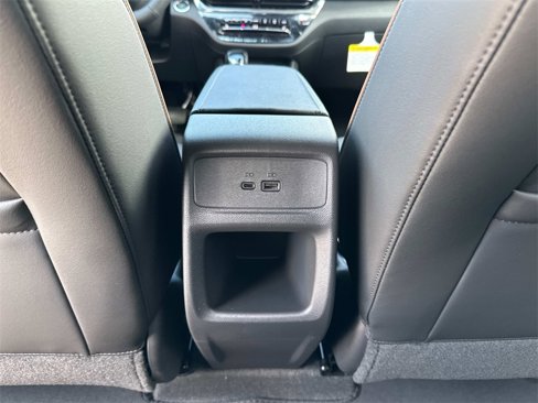 New 2025 Buick Envista Avenir image 13