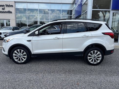 Used 2019 Ford Escape SEL image 3