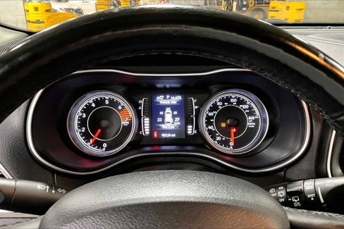 Used 2019 Jeep Cherokee Latitude Plus w/ Cold Weather Group image 25