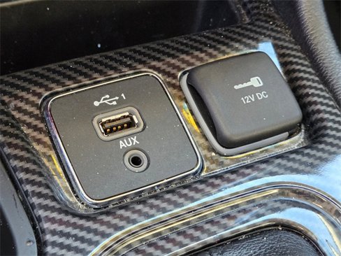 Used 2020 Jeep Cherokee Latitude Plus image 29