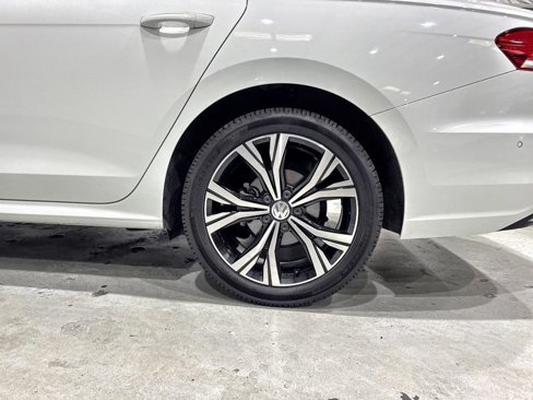 Used 2020 Volkswagen Passat 2.0T SEL image 65
