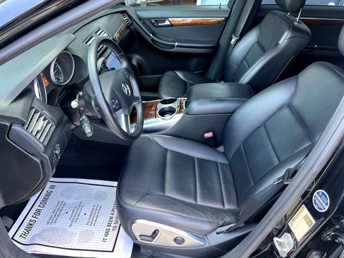 Used 2011 Mercedes-Benz R 350 BlueTEC 4MATIC image 10