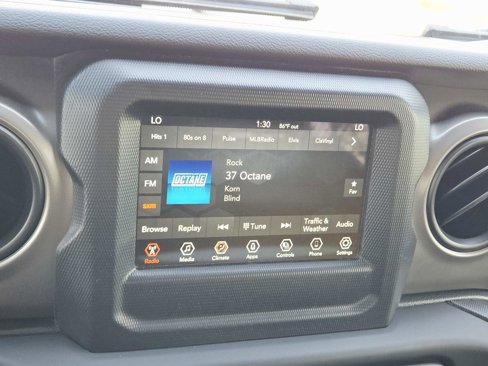 Used 2021 Jeep Wrangler Unlimited Sport image 31