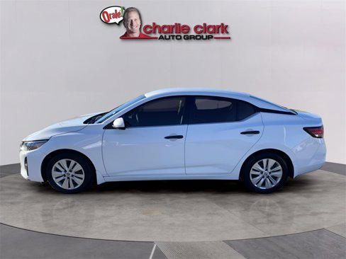 Used 2024 Nissan Sentra S image 3