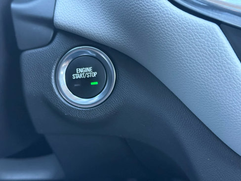Used 2022 Chevrolet Equinox LS image 22
