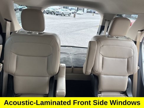 Used 2022 Ford Explorer XLT w/ Equipment Group 202A image 16