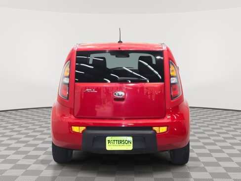 Used 2010 Kia Soul + image 3