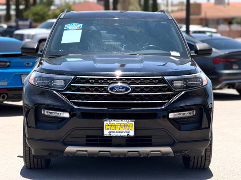 Used 2020 Ford Explorer XLT w/ Equipment Group 202A image 4
