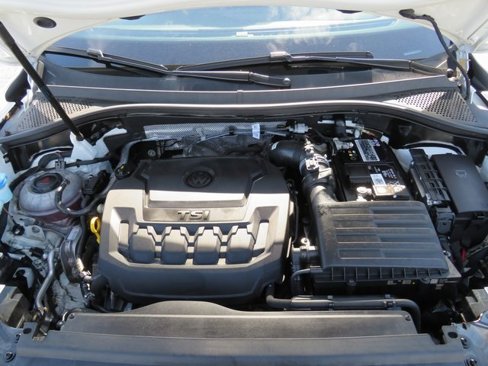 Used 2022 Volkswagen Tiguan SE image 33