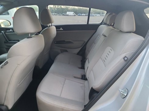 Used 2021 Kia Sportage LX w/ LX Fwd Popular Package image 8