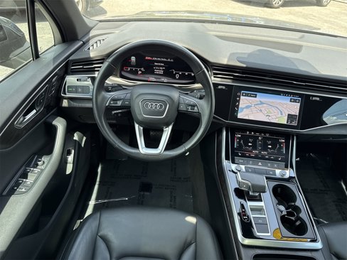 Used 2021 Audi Q7 3.0T Premium image 13