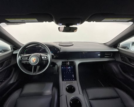 Used 2023 Porsche Taycan image 13