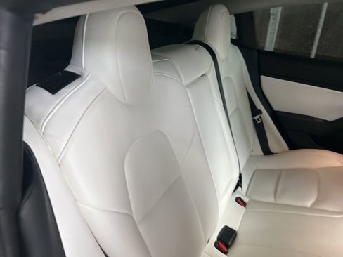 Used 2020 Tesla Model 3 Long Range image 26