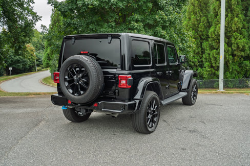 Used 2021 Jeep Wrangler Unlimited Sahara image 7