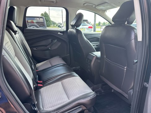Used 2018 Ford Escape SE w/ SE SYNC Package image 5