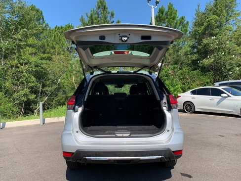 Used 2020 Nissan Rogue S image 8