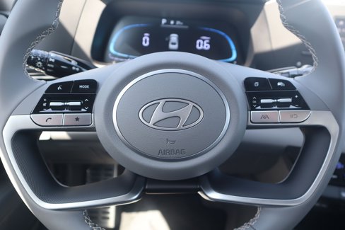 New 2025 Hyundai Elantra Sport image 11