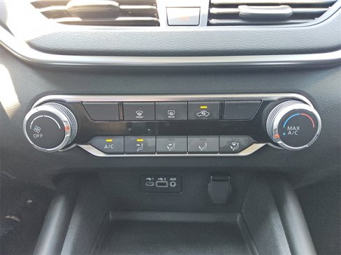 Used 2022 Nissan Altima 2.5 SR image 21