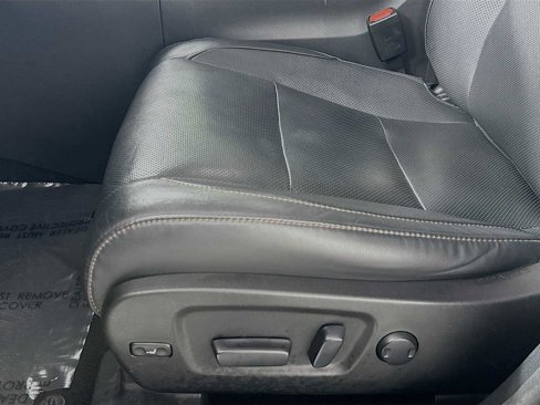Used 2018 Toyota Highlander Limited image 18