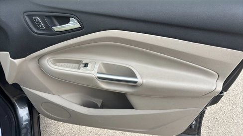 Used 2015 Ford Escape Titanium image 34