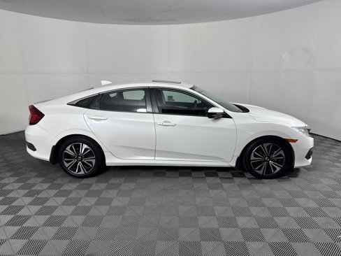 Used 2016 Honda Civic EX-T image 3