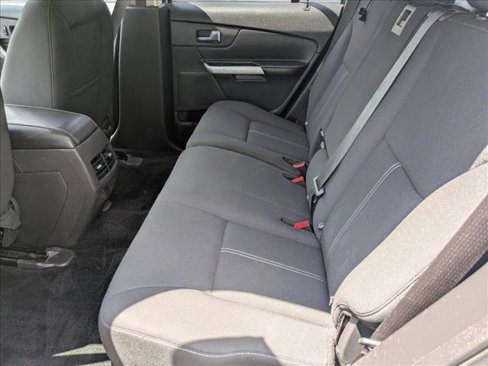 Used 2013 Ford Edge SE image 16