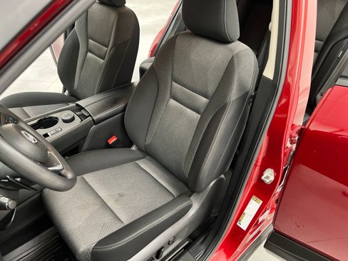 Used 2024 Nissan Rogue SV image 9