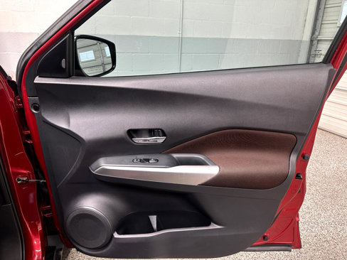 Used 2020 Nissan Kicks SR w/ Exterior Package image 24