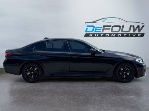 Used 2023 BMW 540i xDrive w/ M Sport Package image 2
