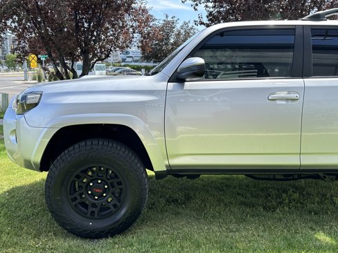 Used 2021 Toyota 4Runner SR5 Premium w/ Moonroof Package image 10