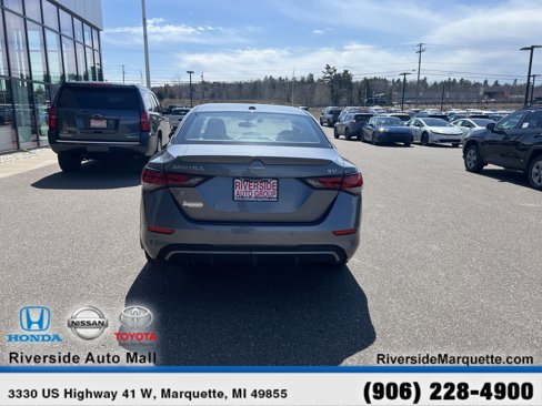 Used 2024 Nissan Sentra SV image 7