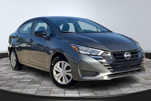 Used 2025 Nissan Versa S w/ Trunk Package image 9