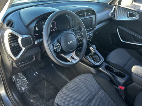 Used 2023 Kia Soul LX w/ Option Group 015 image 17